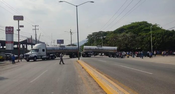 445376563_946987457436380_3164590440920182323_n